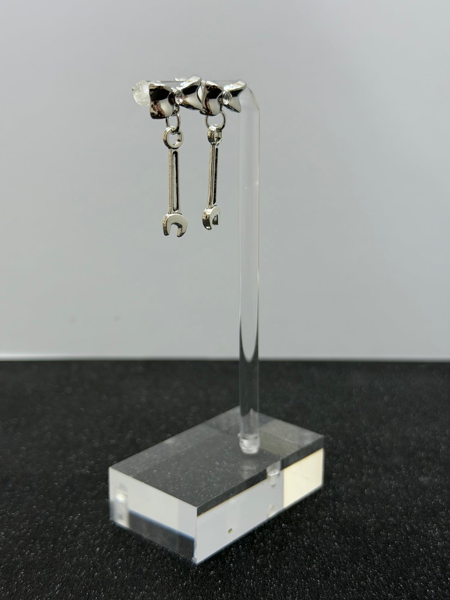 Open Box Wrench Bow Earrings