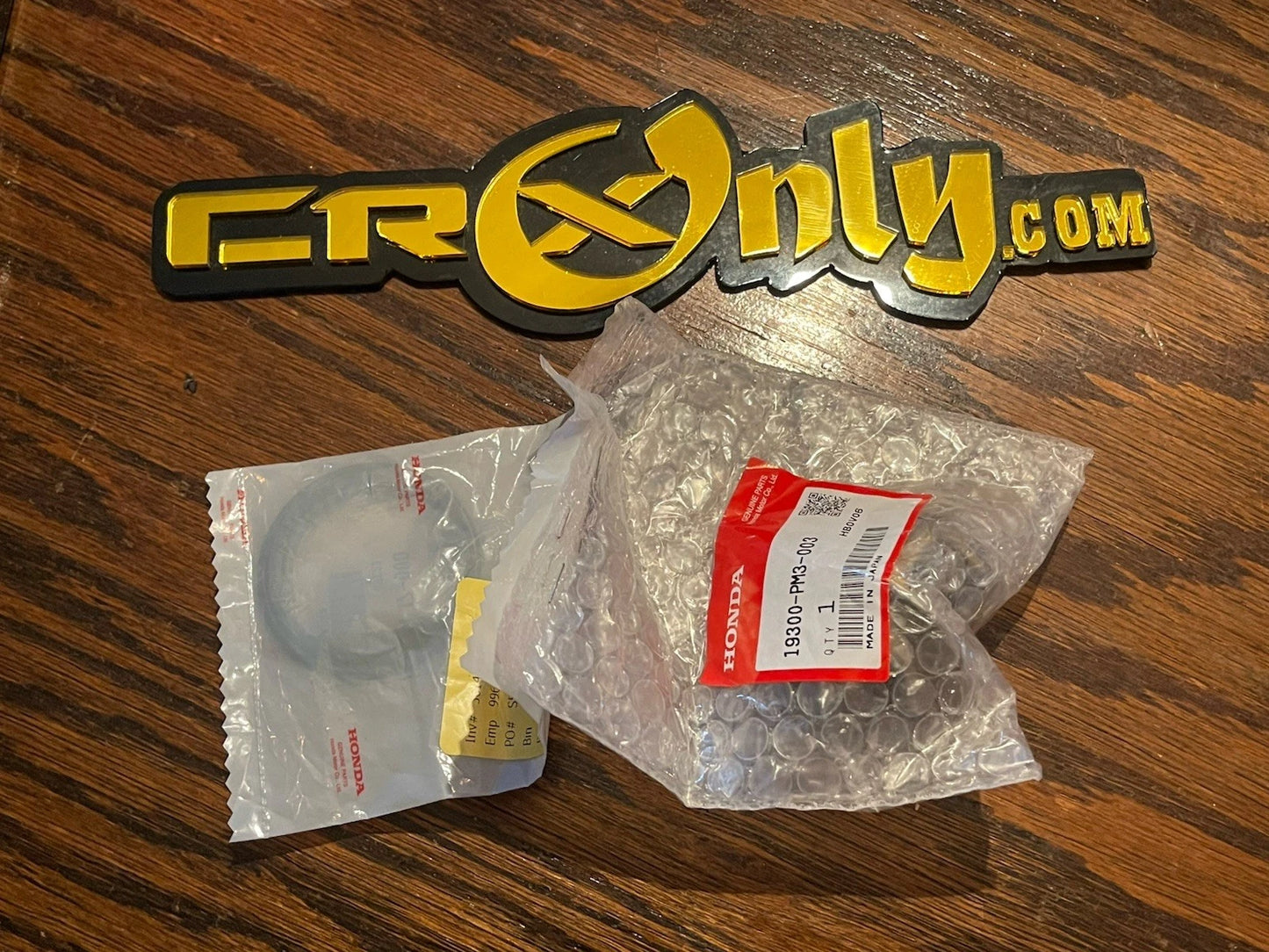 88-91 Honda CRX OEM 19301-PM3-003 Thermostat And Gasket. NOS NEW Discontinued