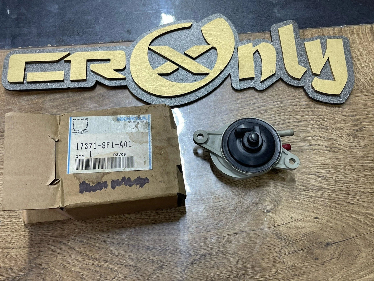 NOS 88-91 Honda CRX Two-Way Valve Gas tank OEM two way 17371-SF1-A01 **RARE**