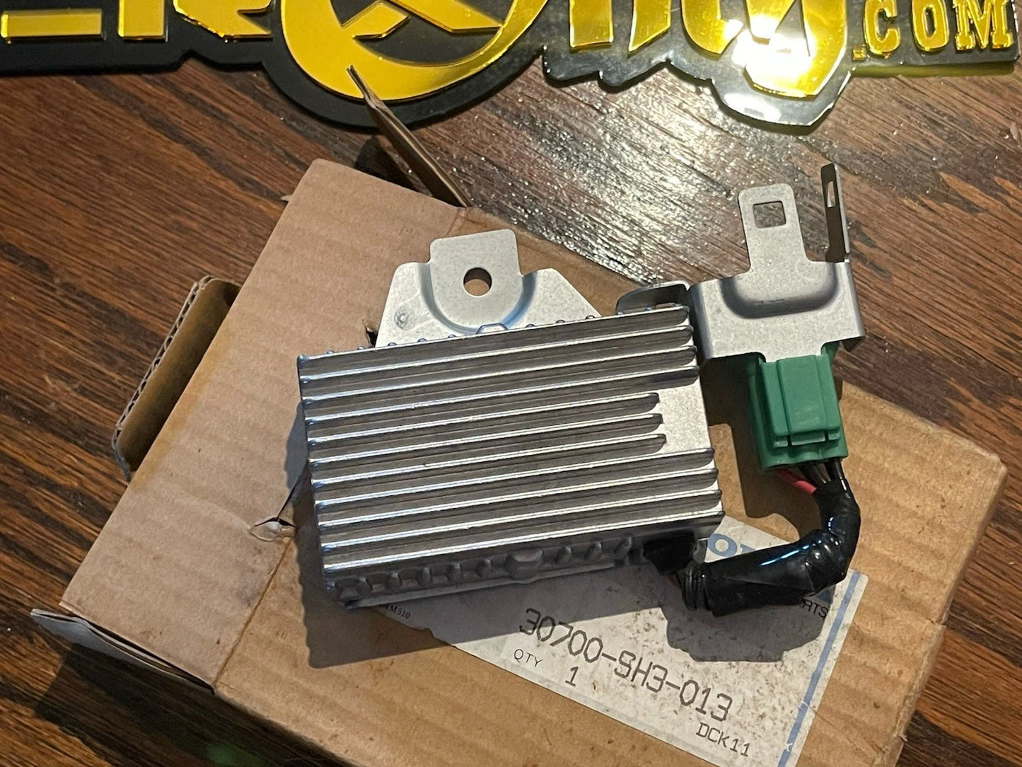 88-91 Honda CRX OEM NOS NEW Fuel Injector Resistor Box MPFI 1.6l 1.5l